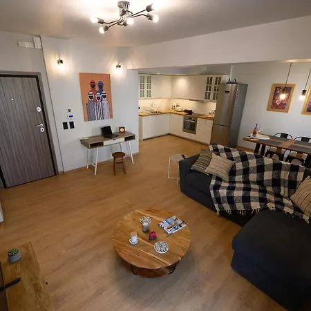 Plato 88 Apartament Kalamata