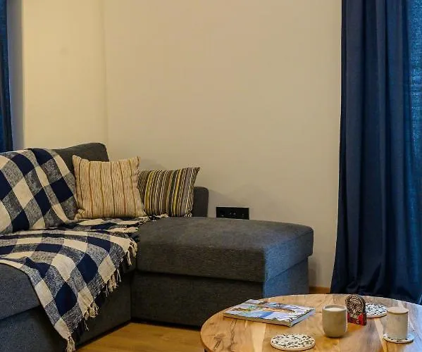 Διαμέρισμα Plato 88 *